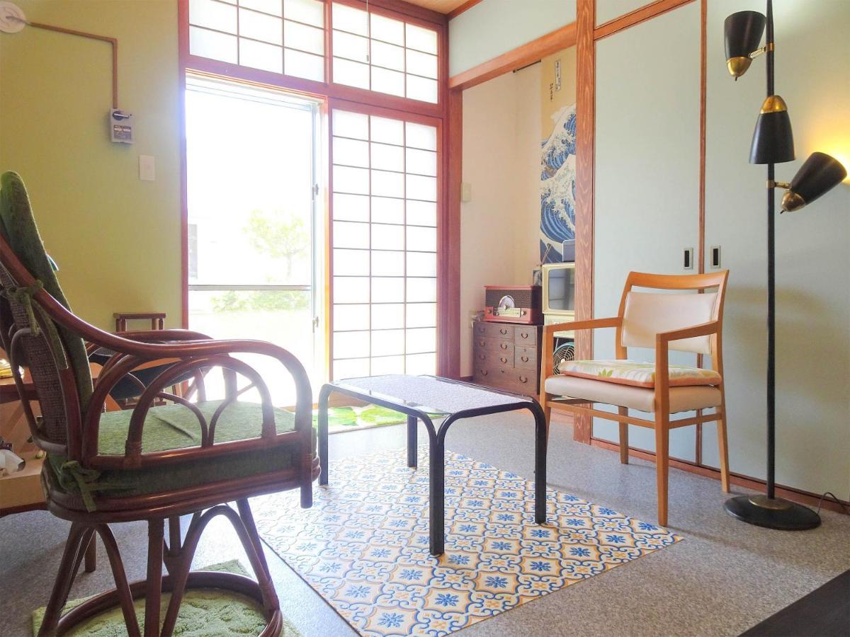 Minshuku Itoman Bettei Goyukkuri Hotel ภายนอก รูปภาพ