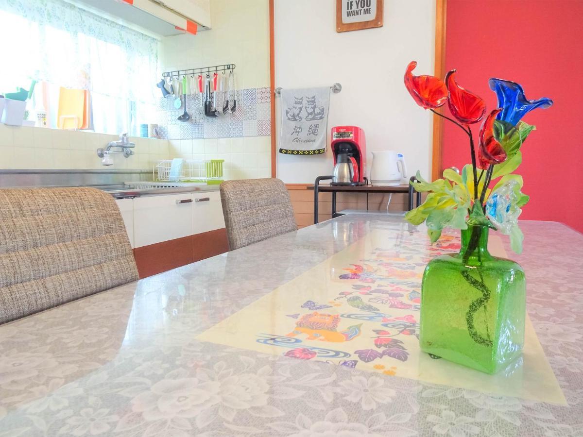 Minshuku Itoman Bettei Goyukkuri Hotel ภายนอก รูปภาพ