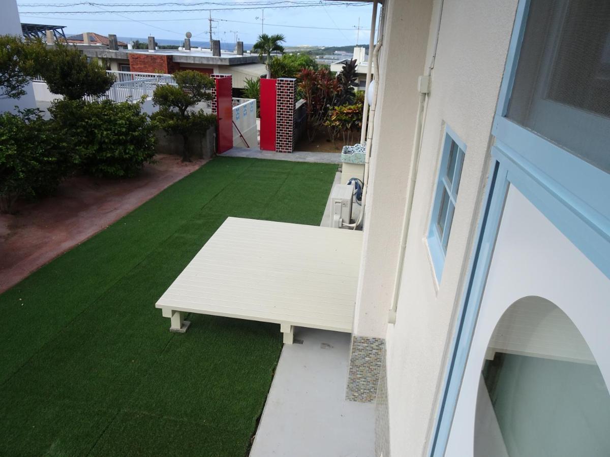 Minshuku Itoman Bettei Goyukkuri Hotel ภายนอก รูปภาพ