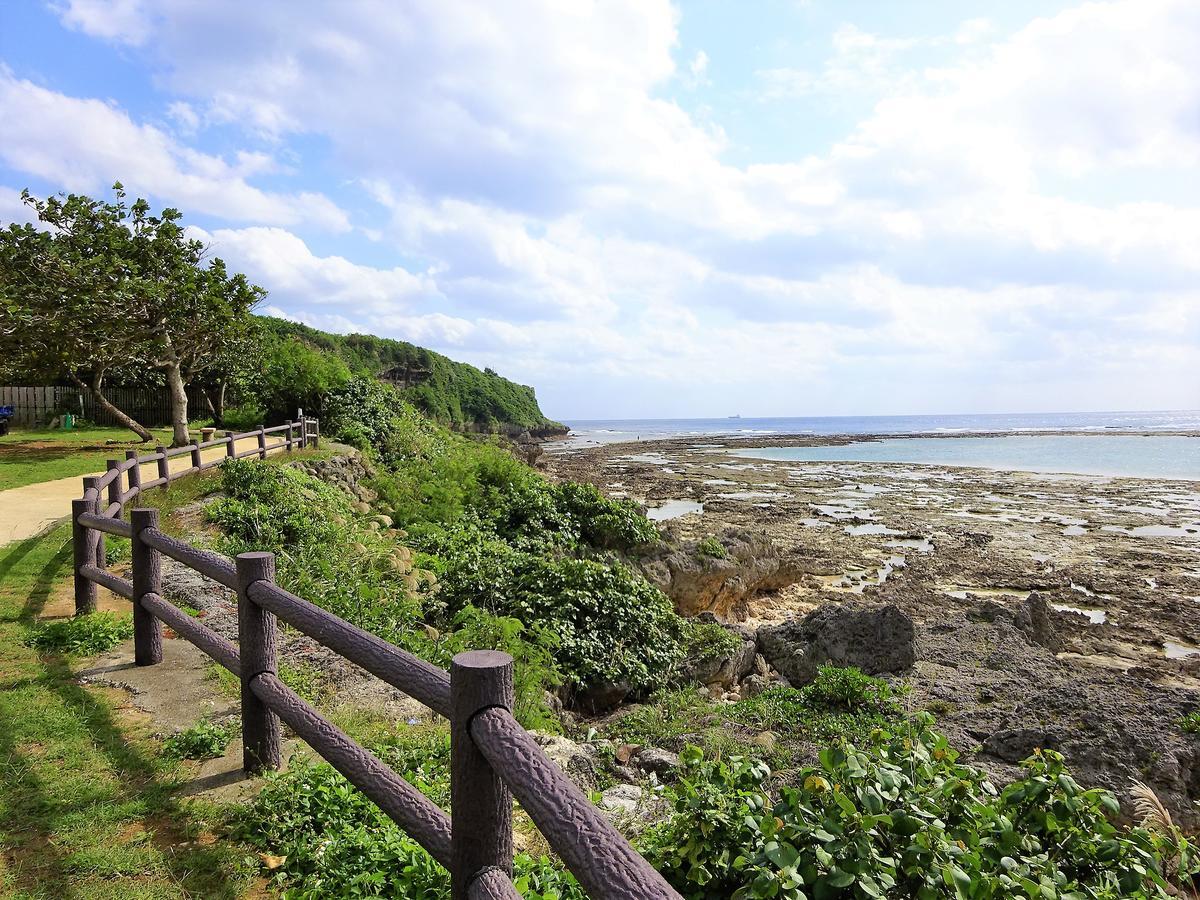 Minshuku Itoman Bettei Goyukkuri Hotel ภายนอก รูปภาพ